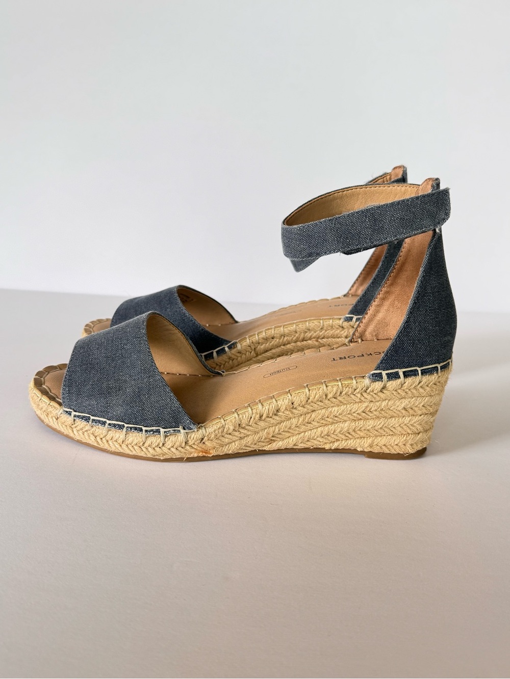 Rockport Denim Blue Espadrille Wedge Sandals Size 8 Canvas Ankle Strap - Picture 2 of 7